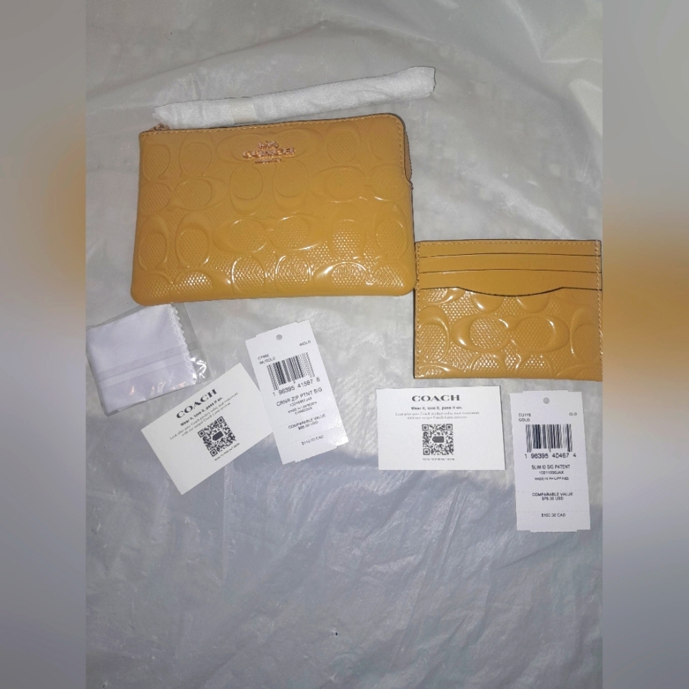 New Coach Wristlet & ID Card Case In Sign. Patent Leather With Dust Cloth NWT